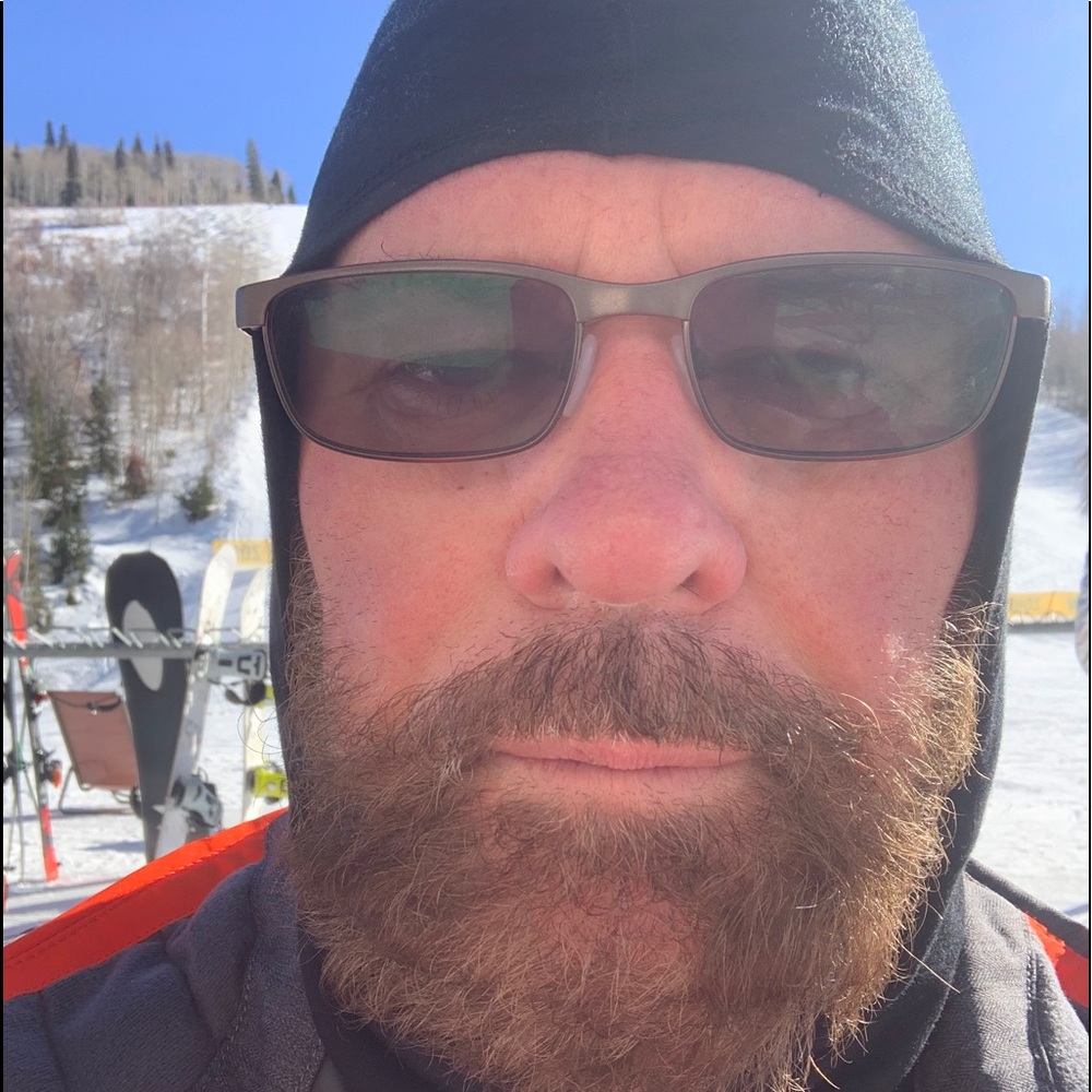 Meet your Posher, Enrique